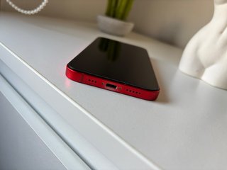 iPhone 12.