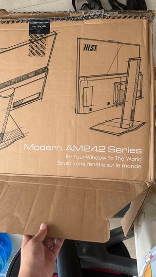 MSI All-in-One AM242 con ratón y teclado