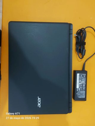 Acer Aspire E5-572 funcionando LEER