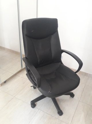 Pack escritorio, silla y estantería + regalos