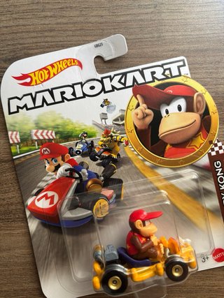 Hot Wheels Mario Kart Diddy Kong
