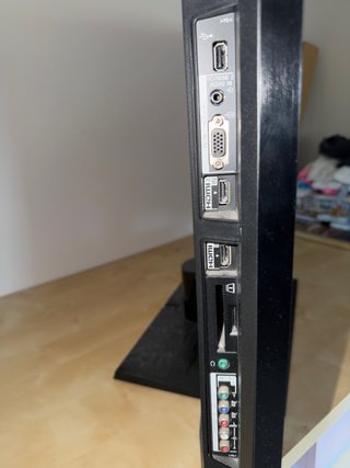 Sony Bravia KDL-40NX700 TV