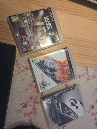 PlayStation 3 con 3 juegos