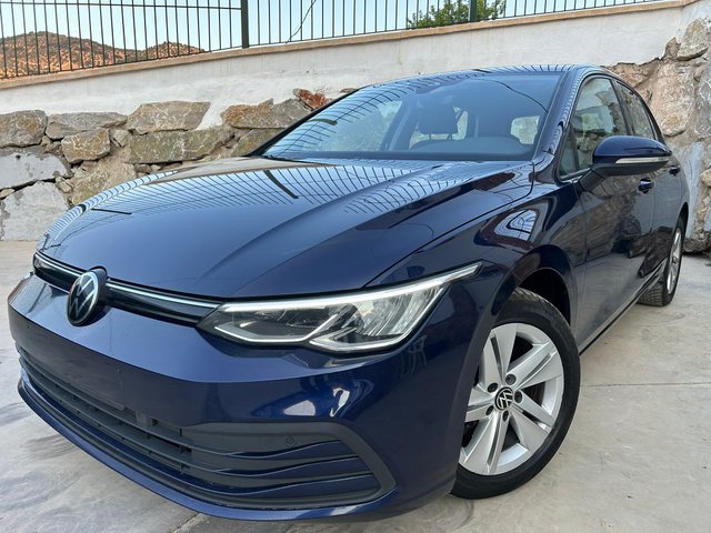 Volkswagen Golf 2021