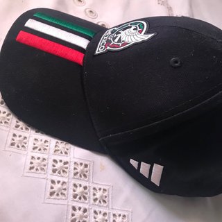Gorra Adidas Mexico Edicion Limitada semi NUEVA