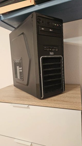 Caja PC LG + Lector CD/DVD + MultiTarjetas