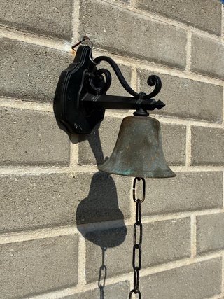 Campana antica bronzo con staffa