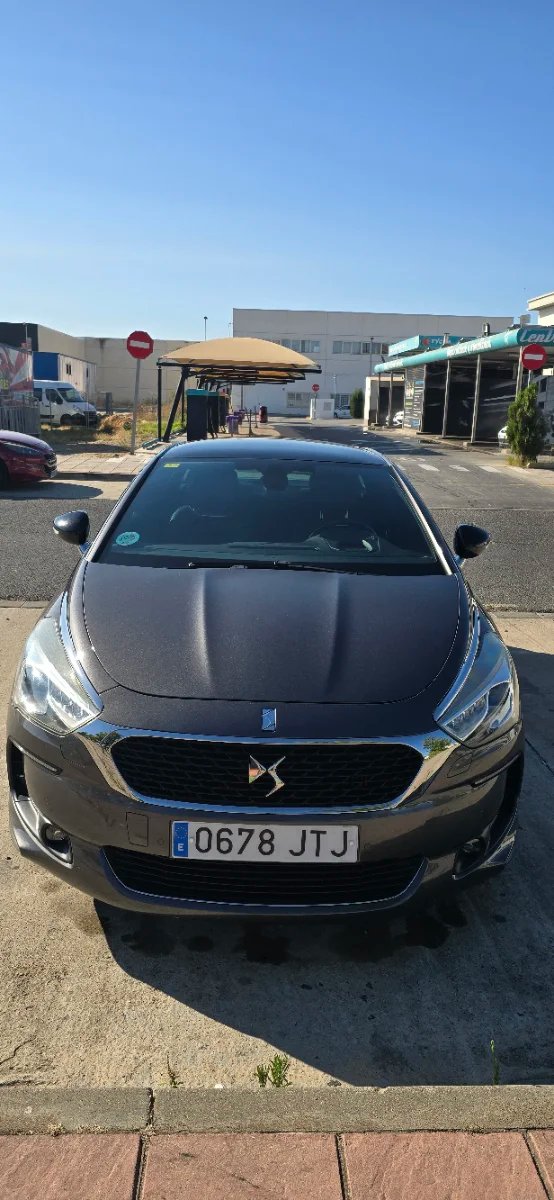 DS DS 5 2016 - foto 1