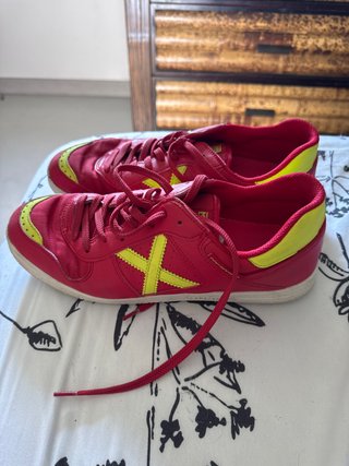 Munich Continental V2 Zapatillas Rojas y Amarillas