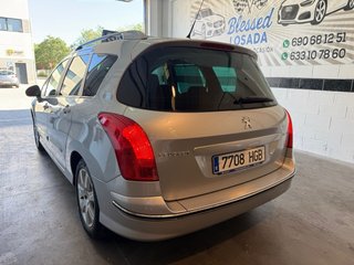 Peugeot 308 2011