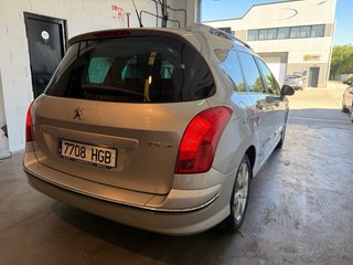 Peugeot 308 2011
