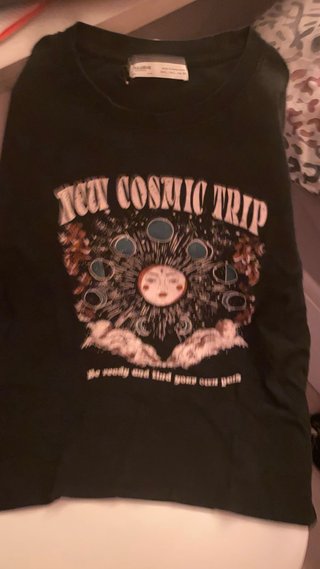 Camiseta Pull&Bear Negra Talla L Estampado Cósmico