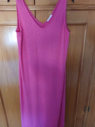 Vestido rosa marca Reencuentro