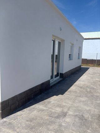¡A estrenar! Casa pareada en planta baja, 3 dorm.