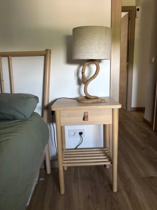 2 Mesillas de noche Ikea madera y tela