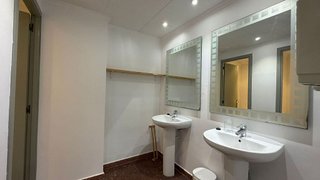 Local comercial en alquiler en Riu en Santa Coloma de Gramanet