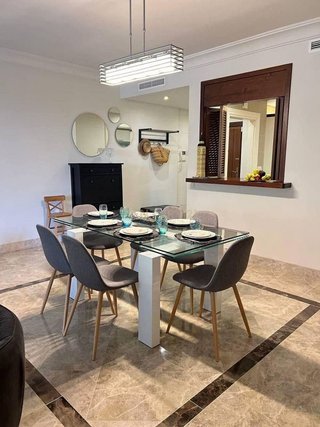 Piso en alquiler en Los Naranjos - Las Brisas en Marbella