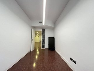 Oficina en alquiler en Les Corts en Barcelona