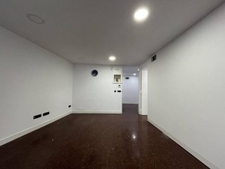 Oficina en alquiler en Les Corts en Barcelona