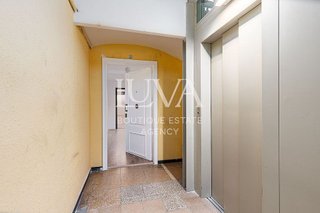 Oficina en alquiler en Vila de Gràcia en Barcelona