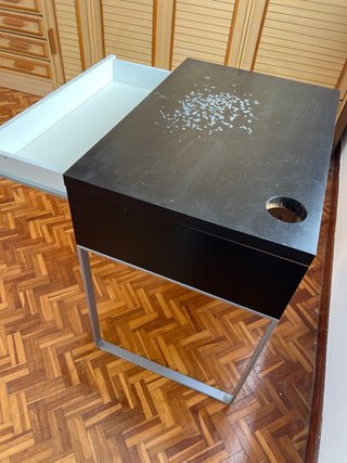 Mesa de escritorio para restaurar