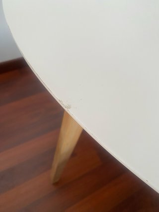 Mesa redonda blanca patas madera