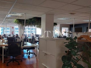 Oficina en alquiler en La Bordeta en Barcelona