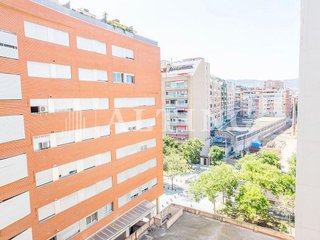 Oficina en alquiler en La Bordeta en Barcelona