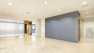 Oficina en alquiler en Vila de Gràcia en Barcelona