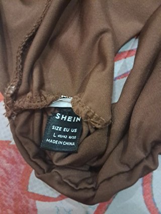 Top halter marrón