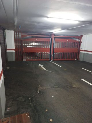 Garaje en venta en Sants-Badal en Barcelona