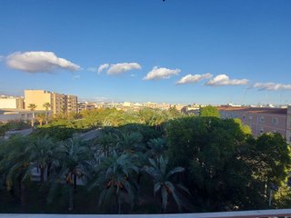 Piso en alquiler en Carrús Est - Camí dels Magros en Elche