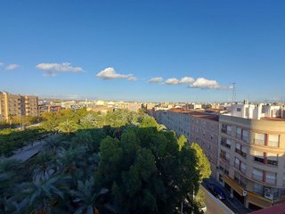Piso en alquiler en Carrús Est - Camí dels Magros en Elche