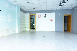 Local comercial en alquiler en La Granja en Zaragoza