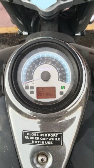 UM Renegade Commando Classic 125 Negra