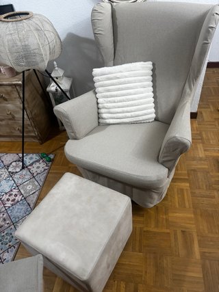 Sillón orejero beige