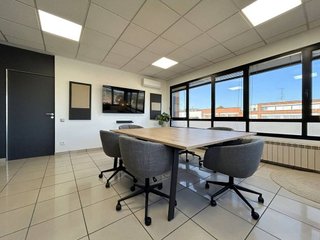 Oficina en alquiler en Sant Salvador de Guardiola