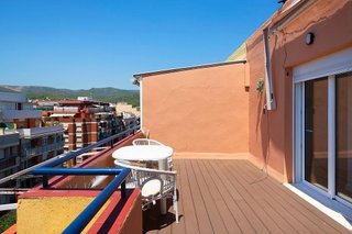 Ático en alquiler en El Castell-Poble Vell en Castelldefels