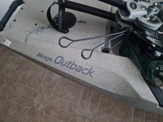 Kayak a pedales Hobie con sonda Garmin