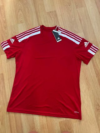 Camiseta Adidas Deportiva Roja y Blanca