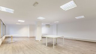 Oficina en alquiler en Les Corts en Barcelona