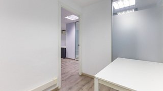 Oficina en alquiler en Les Corts en Barcelona