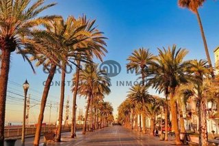 Terreno en venta en Centre en Badalona