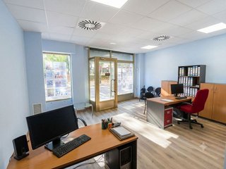 Local comercial en alquiler en La Granja en Zaragoza
