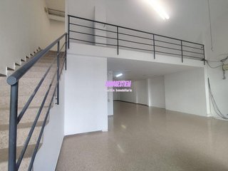 Local comercial en alquiler en Montigalà -Sant Crist en Badalona