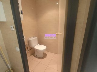Local comercial en alquiler en Montigalà -Sant Crist en Badalona