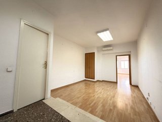 Oficina en alquiler en Sant Antoni en Barcelona