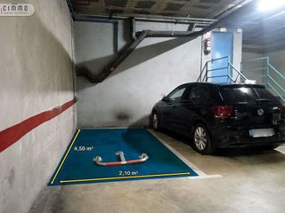 Garaje en venta en Les Corts en Barcelona