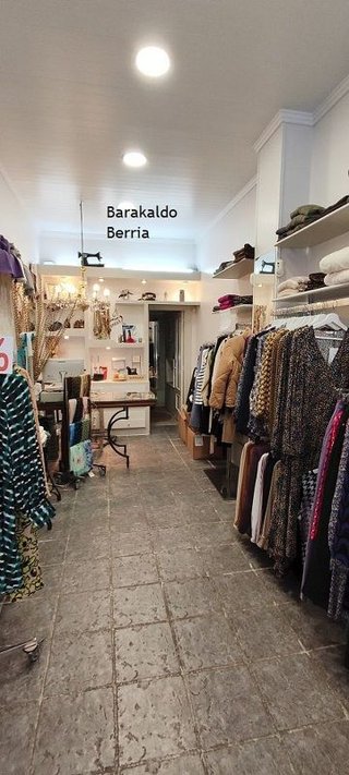 Local comercial en alquiler en Centro - Desierto - Arrontegi en Barakaldo