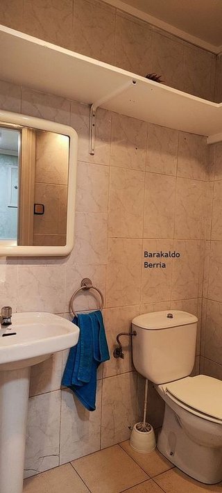 Local comercial en alquiler en Centro - Desierto - Arrontegi en Barakaldo